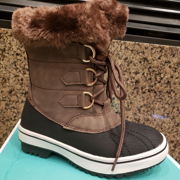 Kimora Faux Fur Lined Snow Boot - Picture 6 of 9